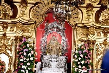 Máxima expectación en la bajada de la Virgen del Pino (Foto Antonio Alí)